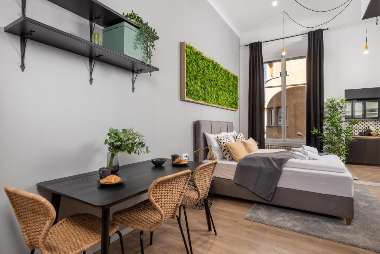Apartments & Rooms One World Rijeka Extérieur photo