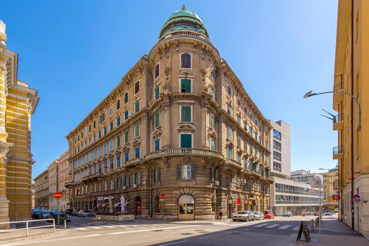 Apartments & Rooms One World Rijeka Extérieur photo