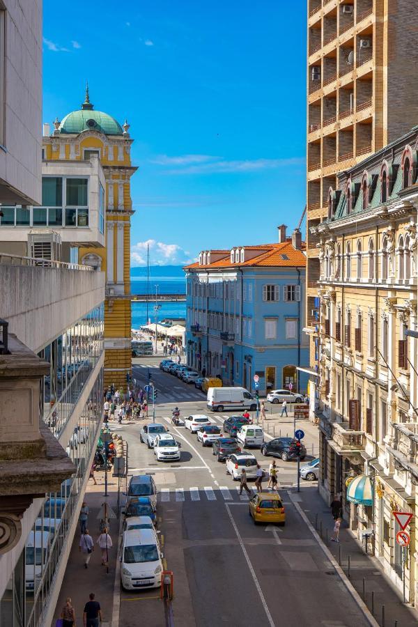 Apartments & Rooms One World Rijeka Extérieur photo