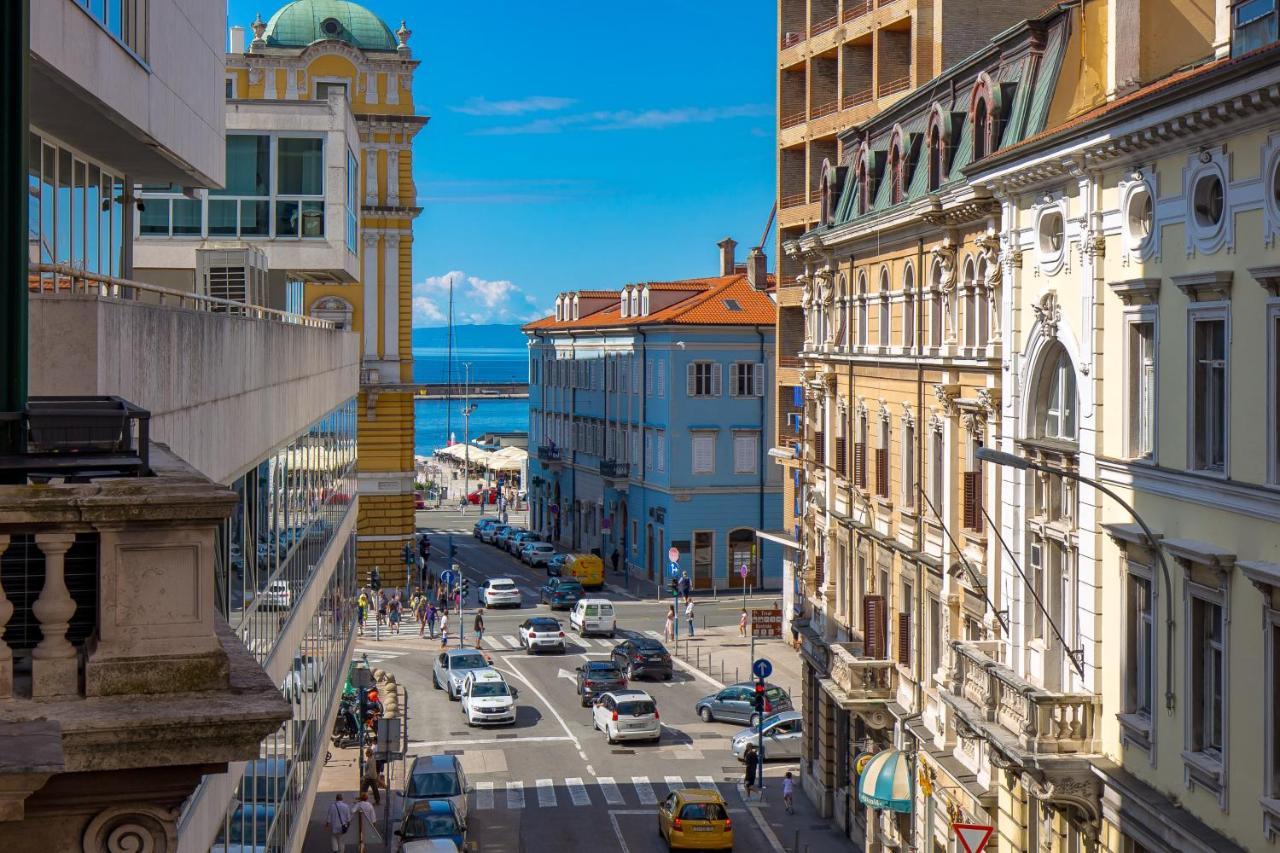 Apartments & Rooms One World Rijeka Extérieur photo