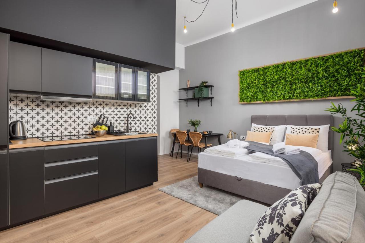 Apartments & Rooms One World Rijeka Extérieur photo