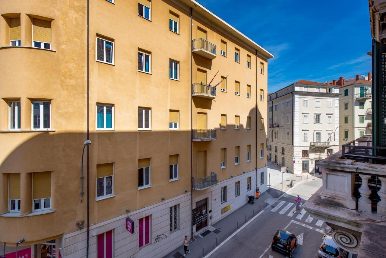 Apartments & Rooms One World Rijeka Extérieur photo