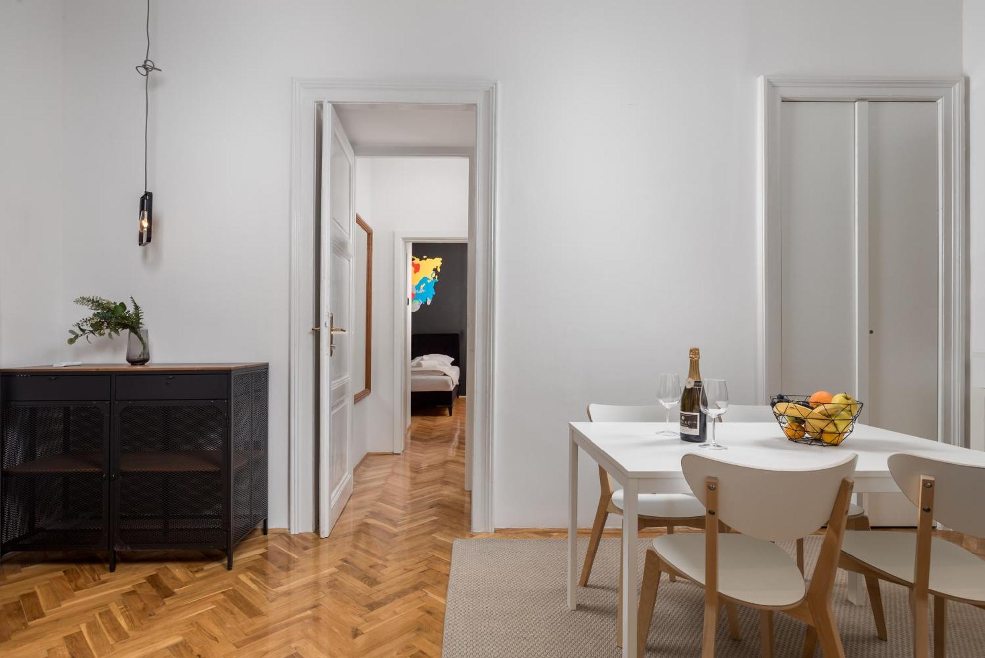 Apartments & Rooms One World Rijeka Extérieur photo