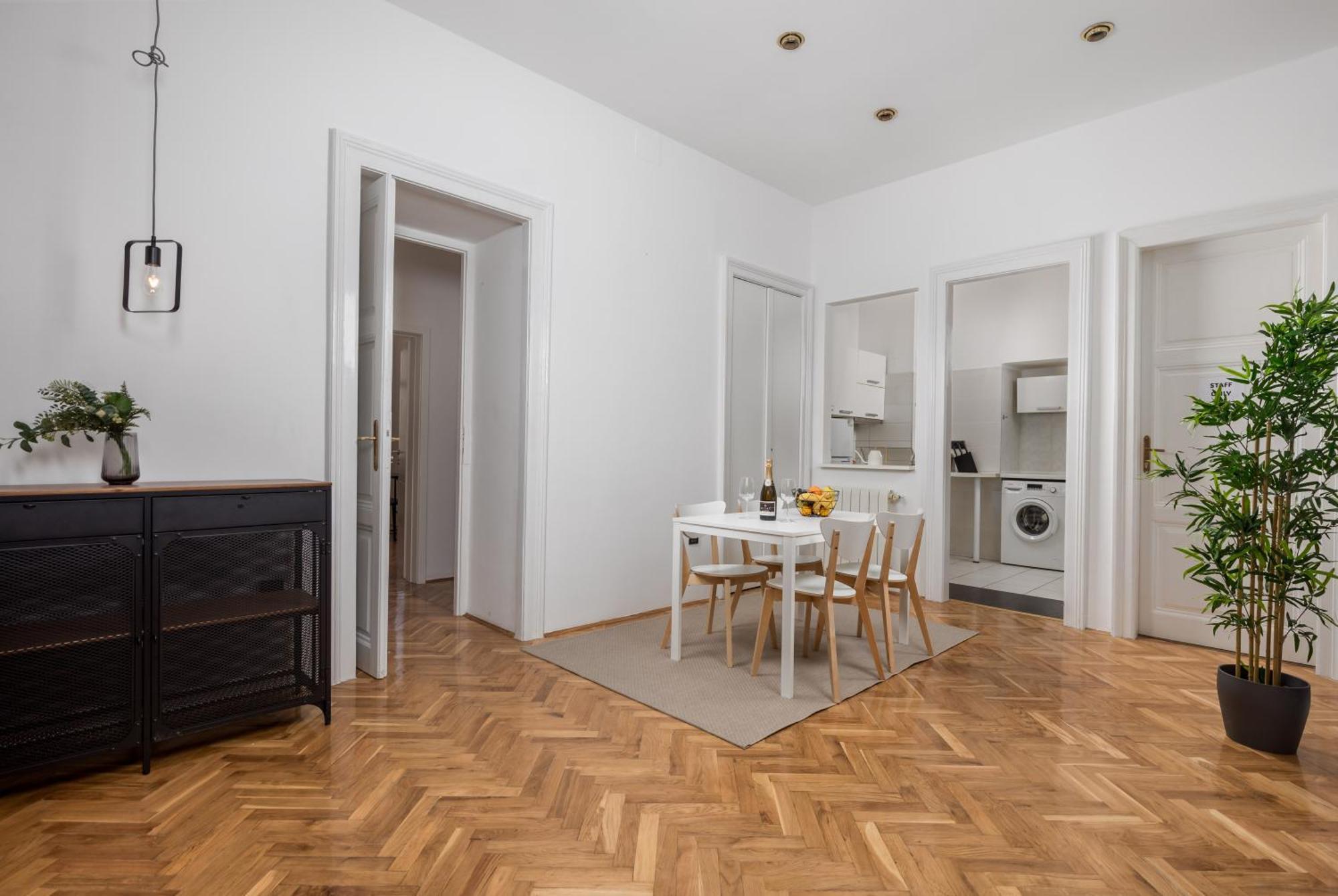 Apartments & Rooms One World Rijeka Extérieur photo