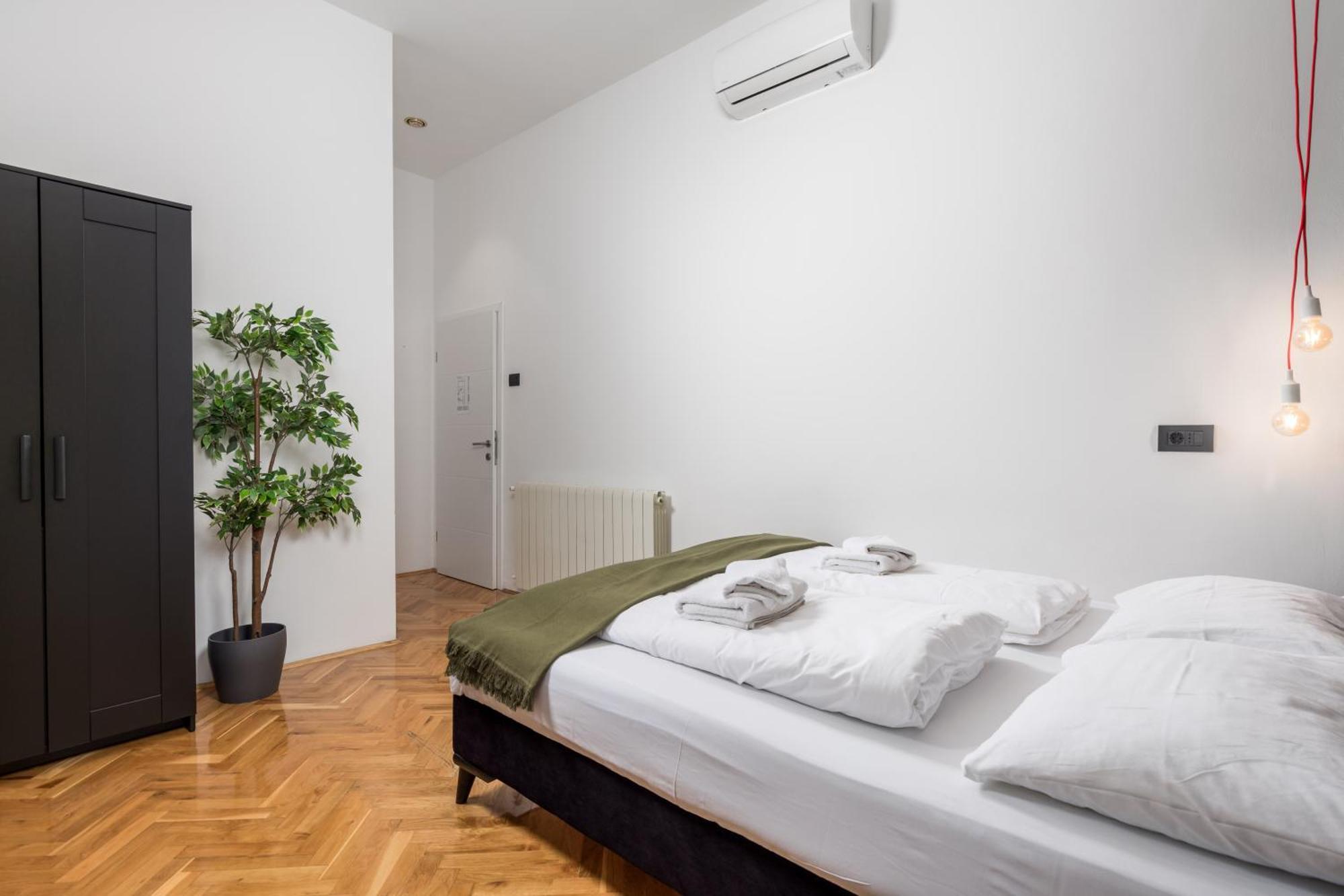 Apartments & Rooms One World Rijeka Extérieur photo