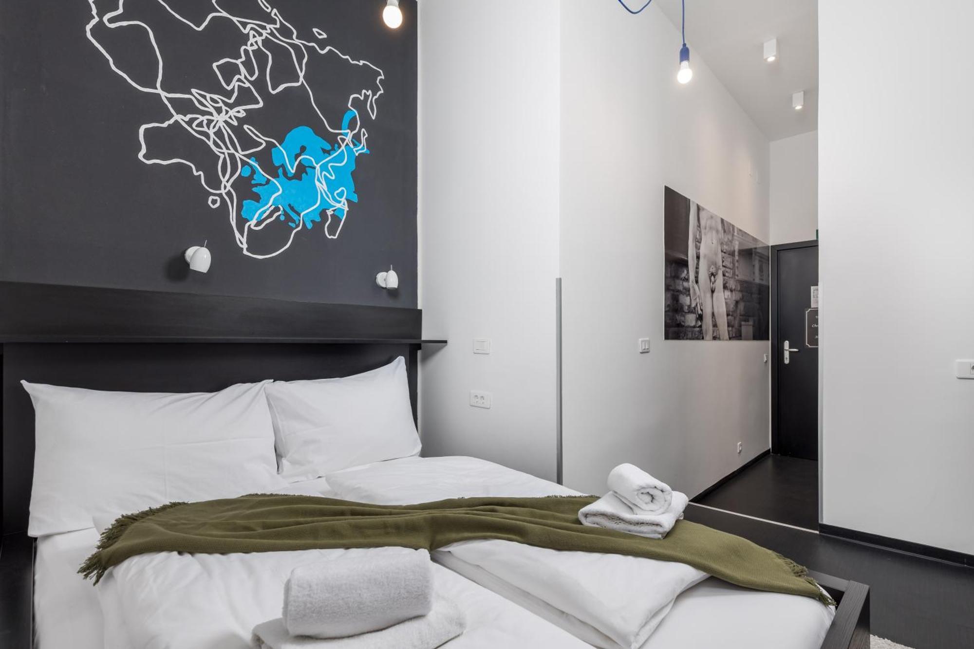 Apartments & Rooms One World Rijeka Extérieur photo